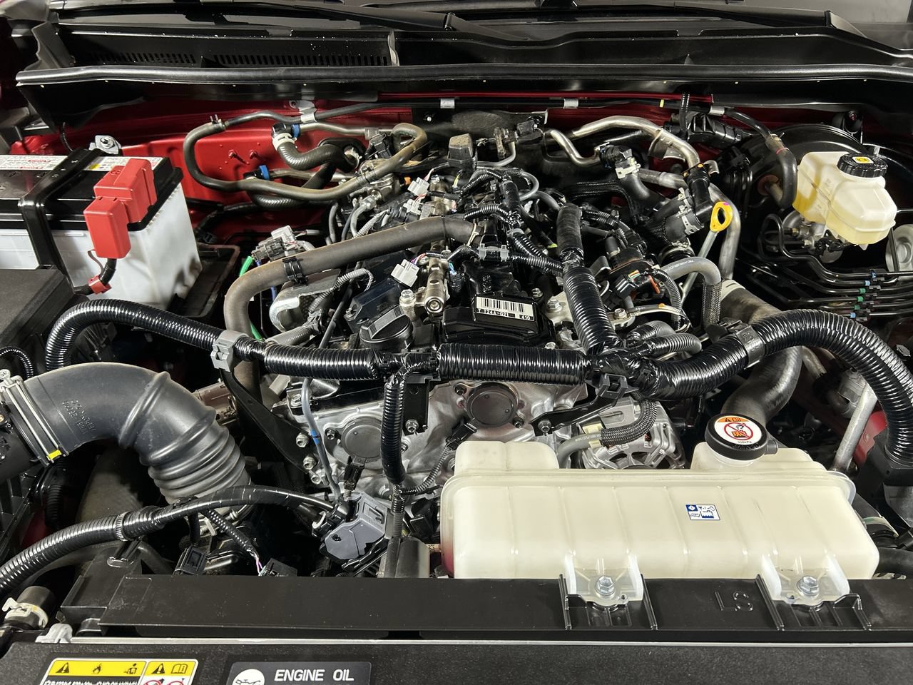 Used 2025 Toyota 4Runner SR5 AWD/4WD image 11