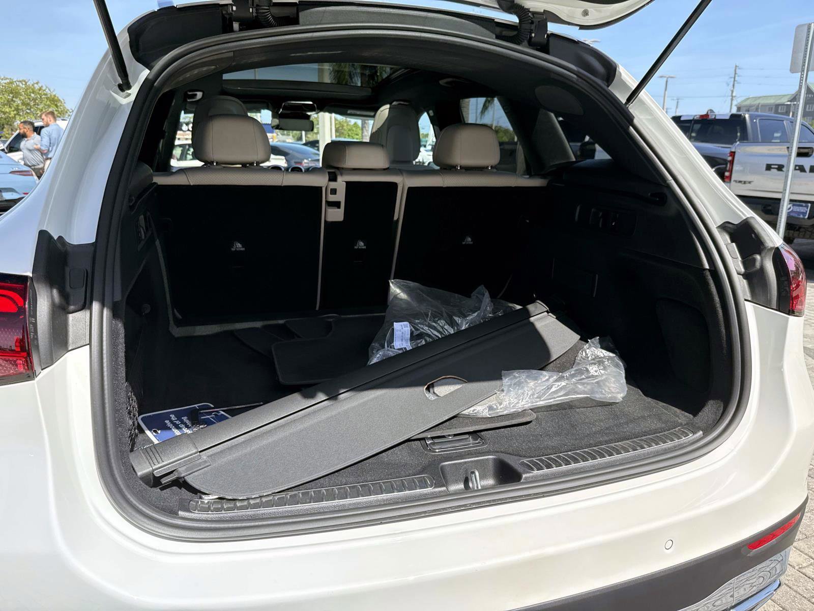 Certified 2025 Mercedes-Benz GLC 300 image 10