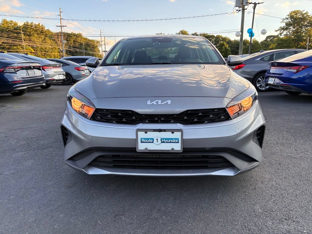 Used 2023 Kia Forte LXS w/ LXS Technology Package FWD image 2