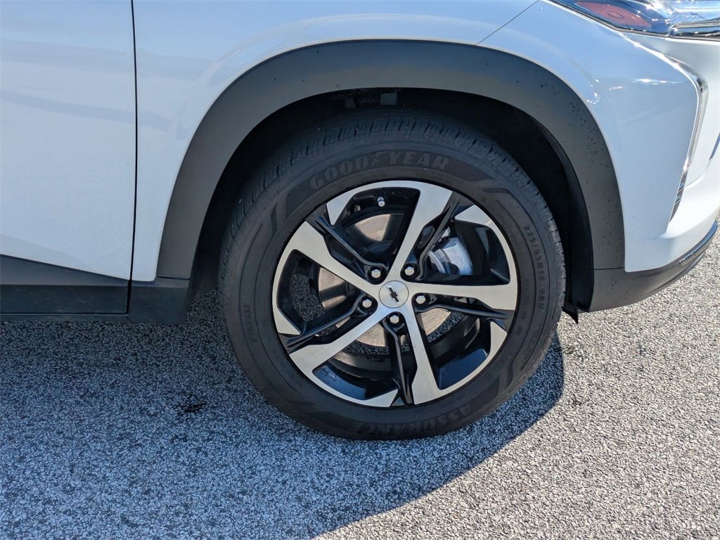 Used 2024 Chevrolet Trax RS image 11