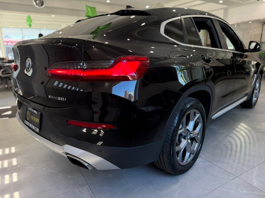 Used 2022 BMW X4 xDrive30i w/ Convenience Package AWD/4WD image 8