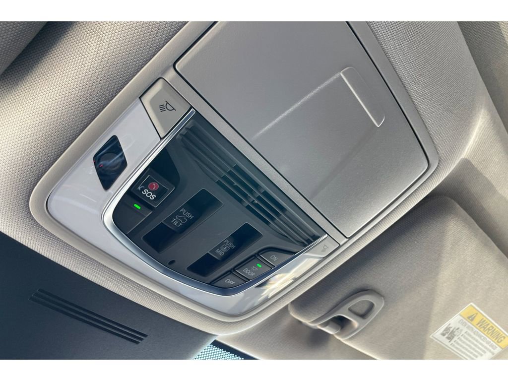 Certified 2025 Acura MDX SH-AWD w/ Technology Package image 24