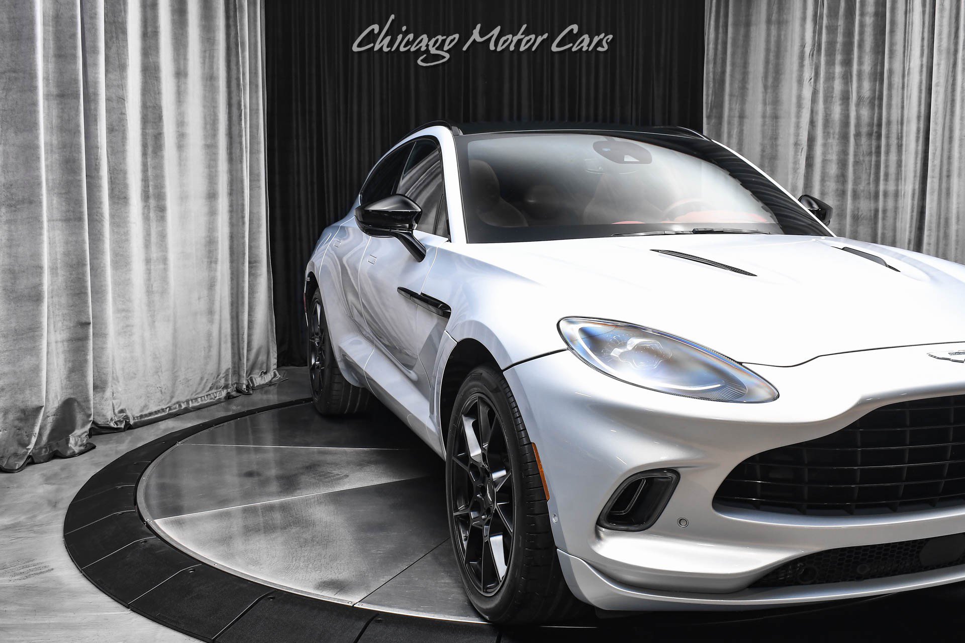 Used 2022 Aston Martin DBX AWD/4WD image 47