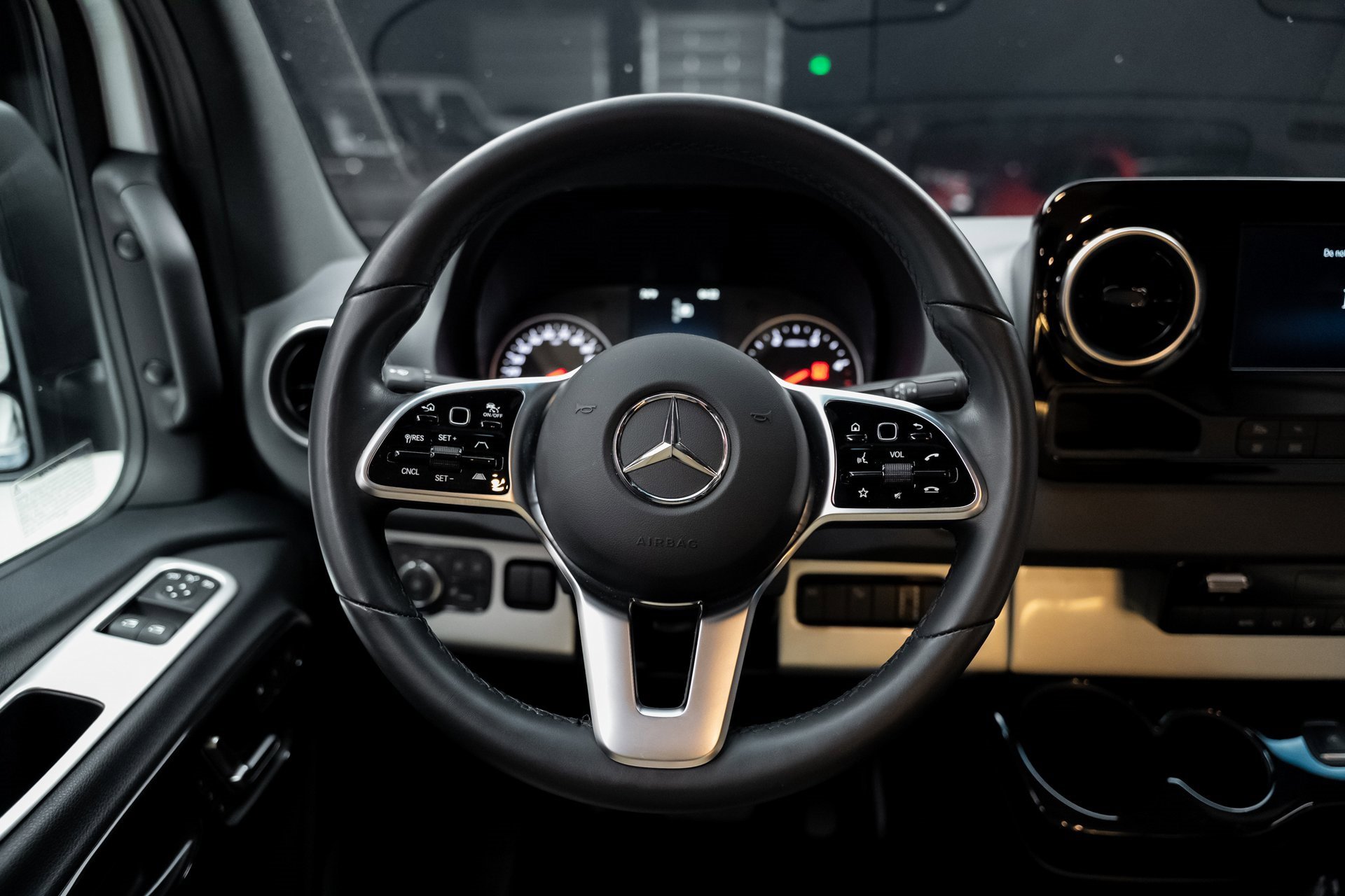 Used 2022 Mercedes-Benz Sprinter 144 Cargo image 43