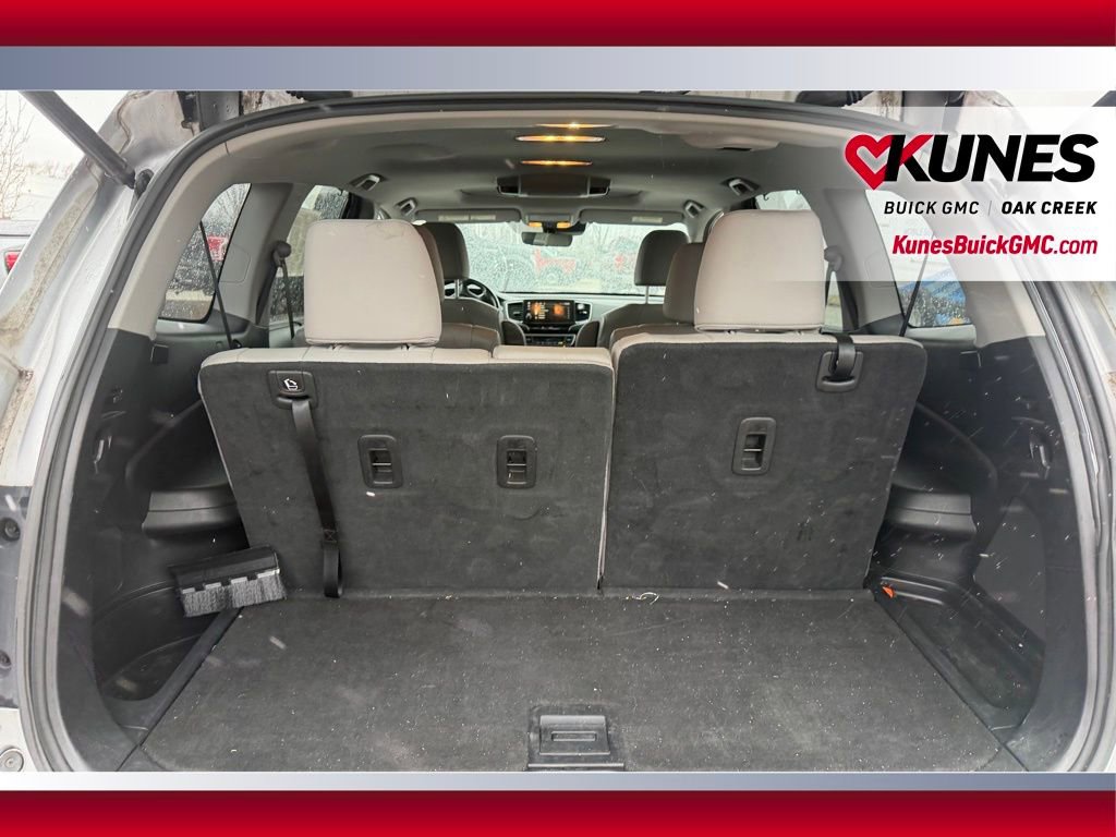 Used 2019 Honda Pilot Touring image 7