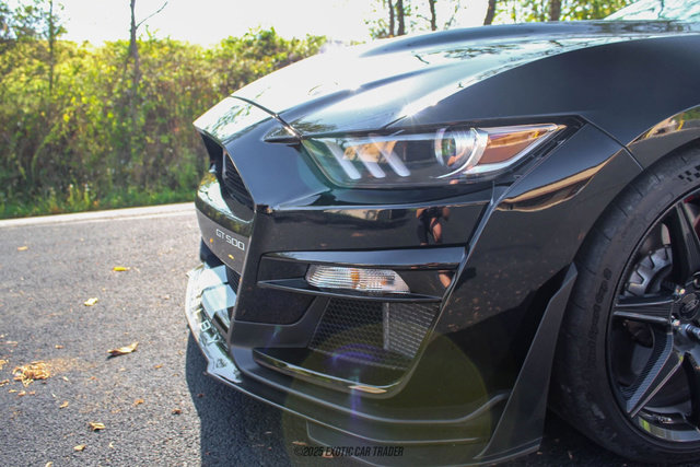 Used 2022 Ford Mustang Shelby GT500 w/ Carbon Fiber Track Pack image 47
