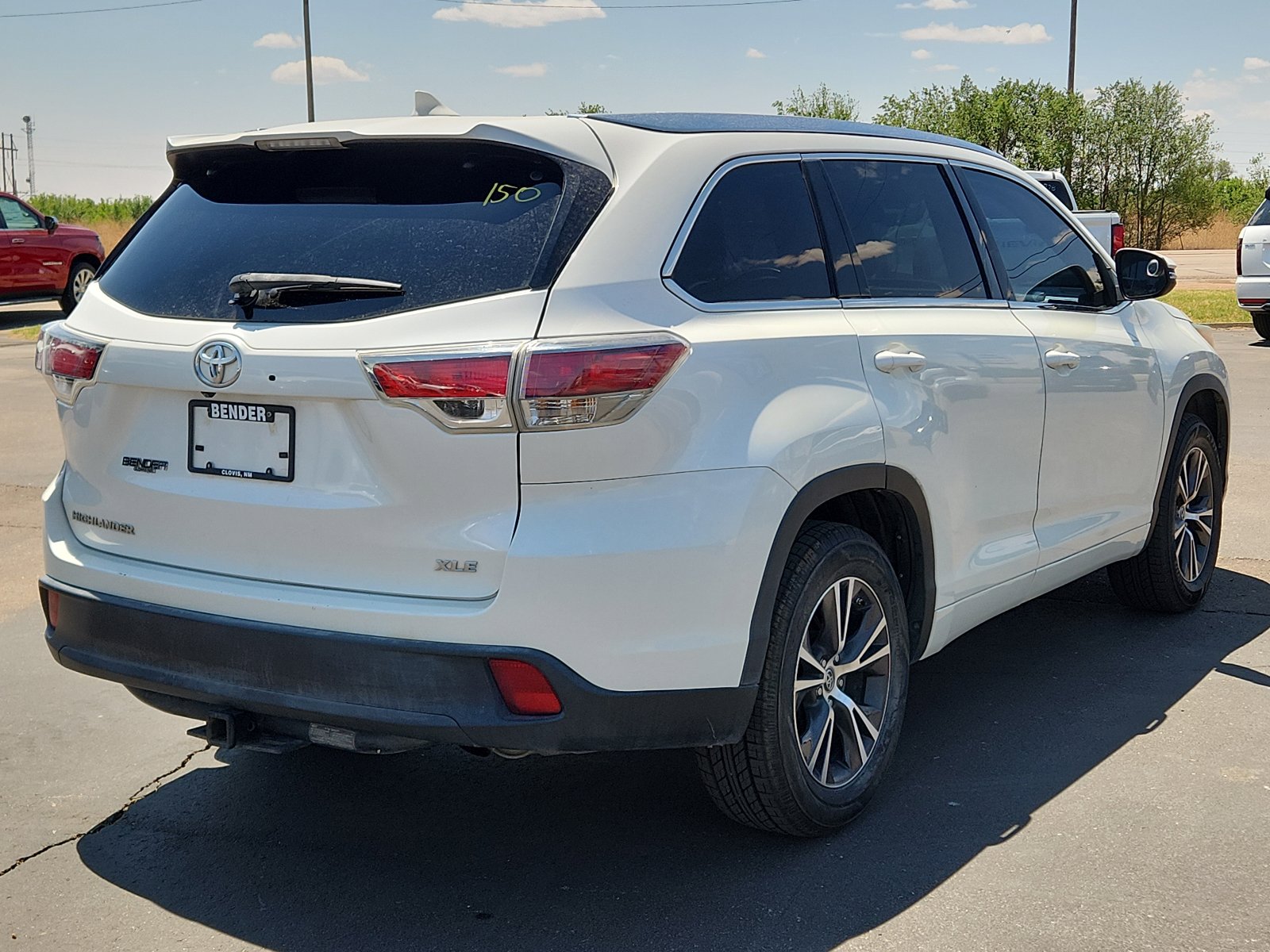 Used 2016 Toyota Highlander XLE FWD image 4