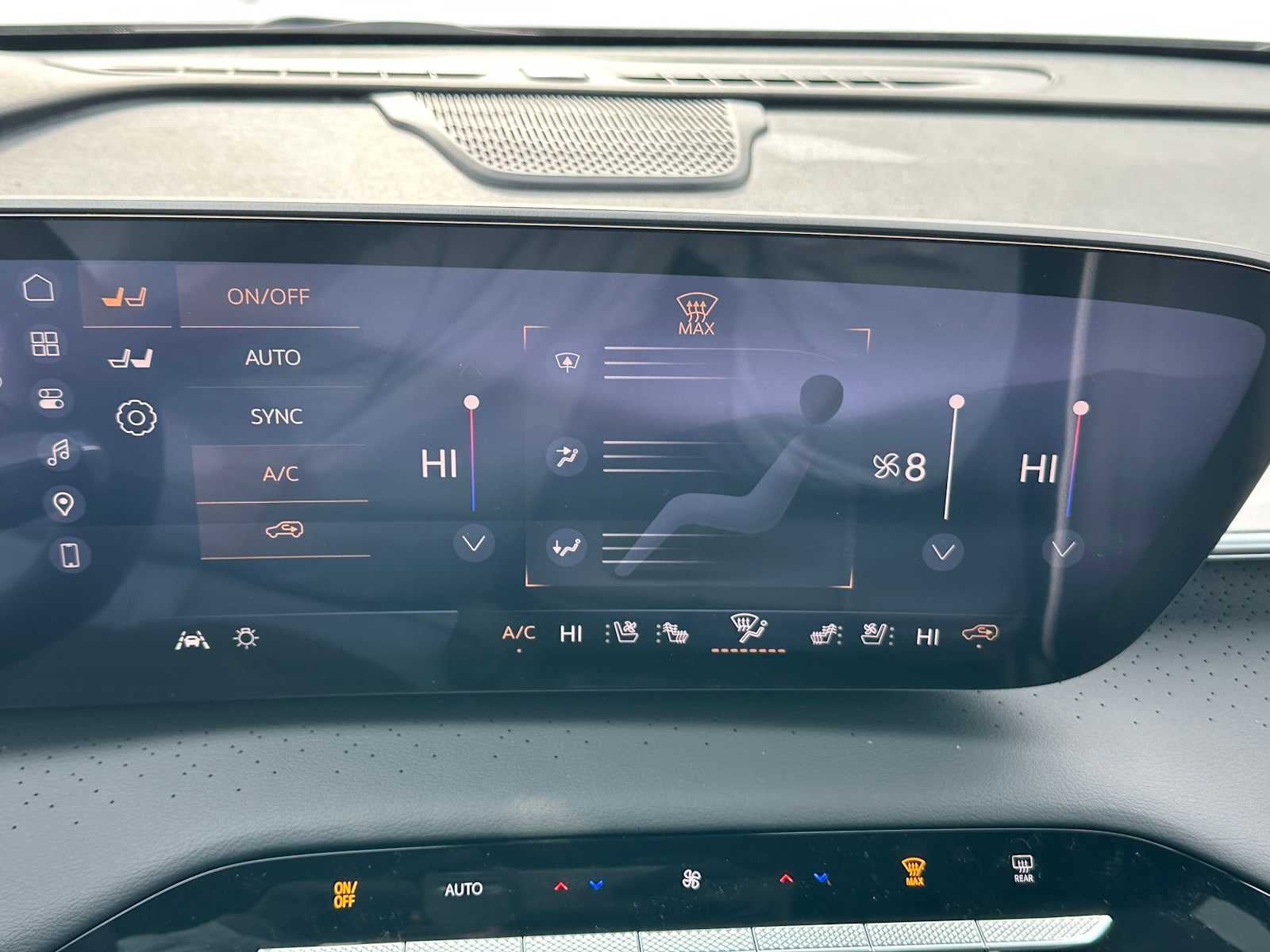 New 2026 Buick Enclave Avenir w/ Super Cruise Package AWD/4WD image 28