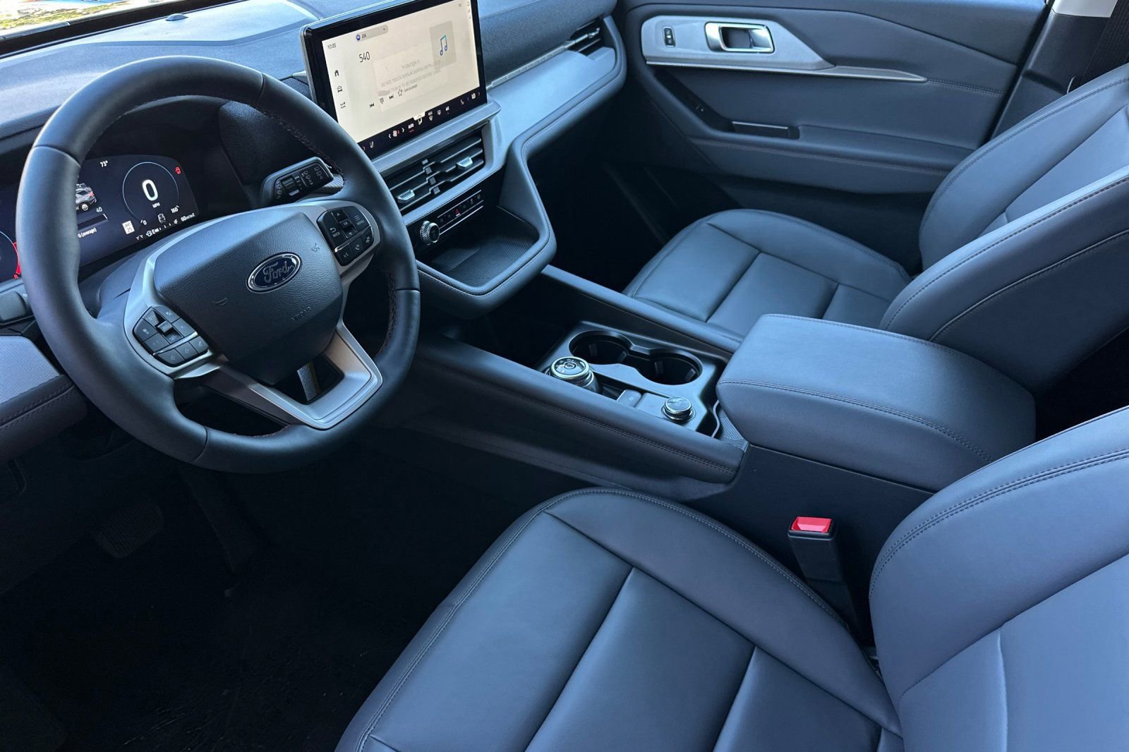 New 2026 Ford Explorer Active w/ Active Comfort Package image 7