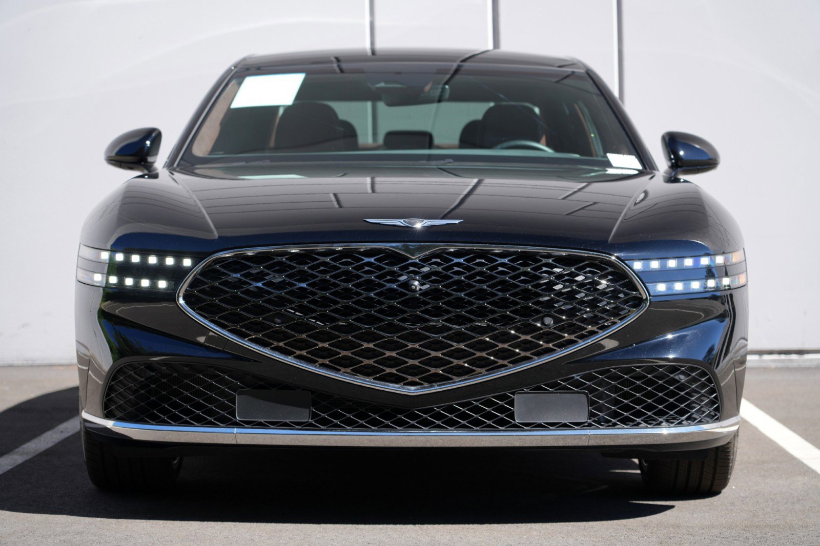 Used 2024 Genesis G90 3.5T AWD/4WD image 7