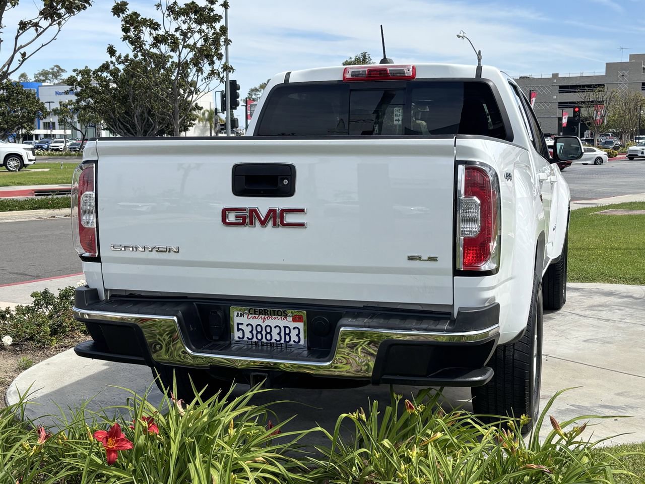 Used 2016 GMC Canyon SLE w/ SLE Convenience Package image 4