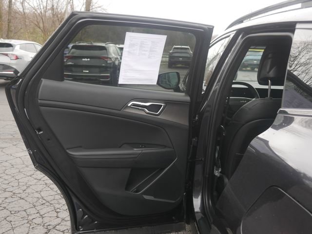 Used 2026 Kia Sportage X-Line w/ X-Line Premium Package AWD/4WD image 19