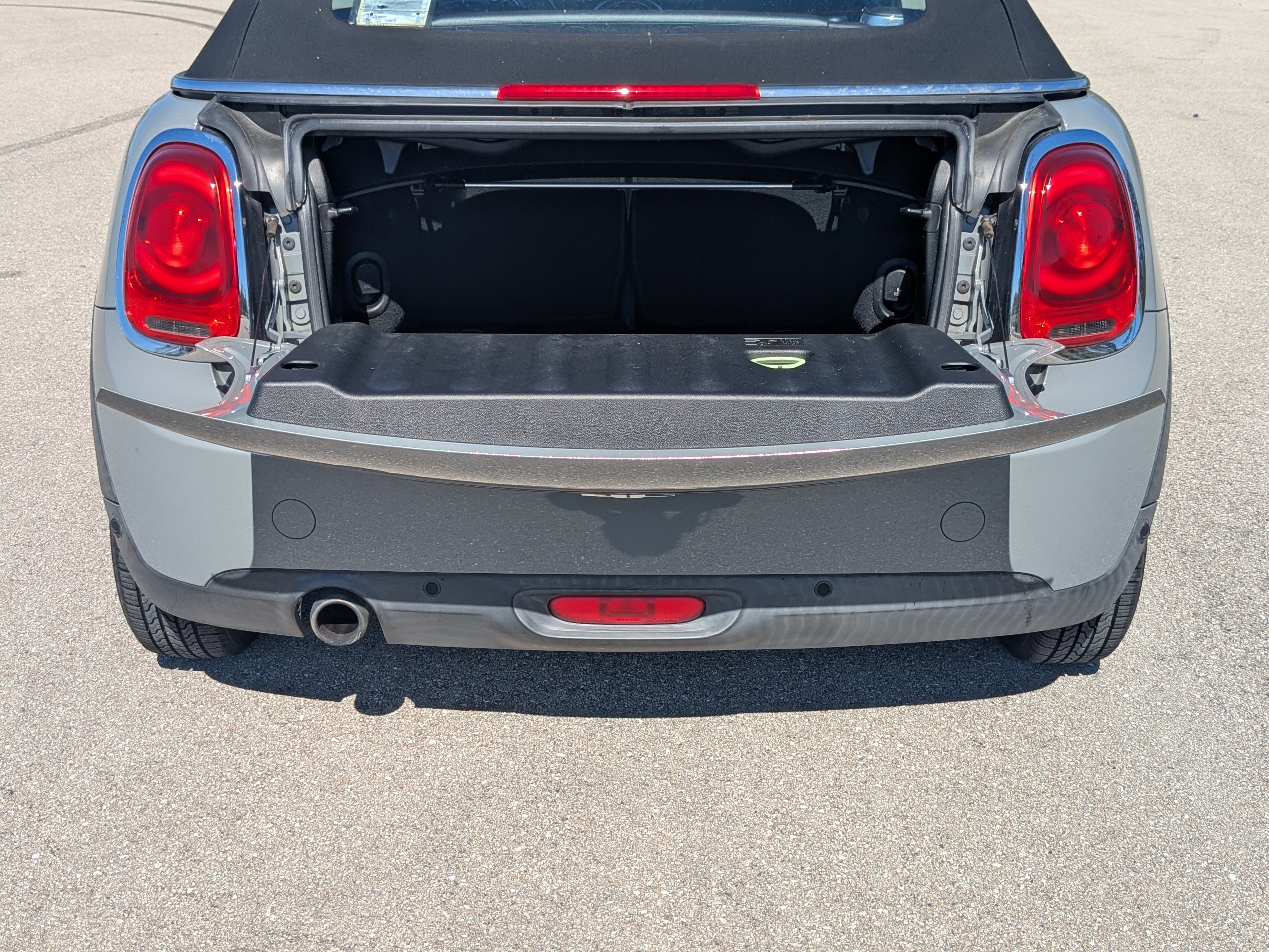 Used 2019 MINI Cooper Convertible image 12