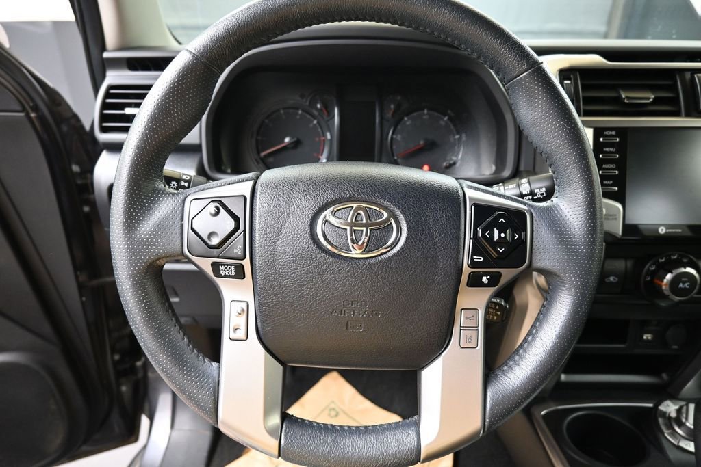 Used 2021 Toyota 4Runner SR5 Premium w/ Moonroof Package AWD/4WD image 23