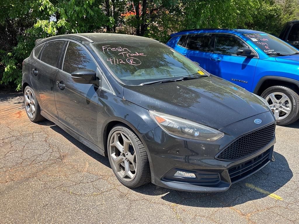 Used 2016 Ford Focus ST image 5