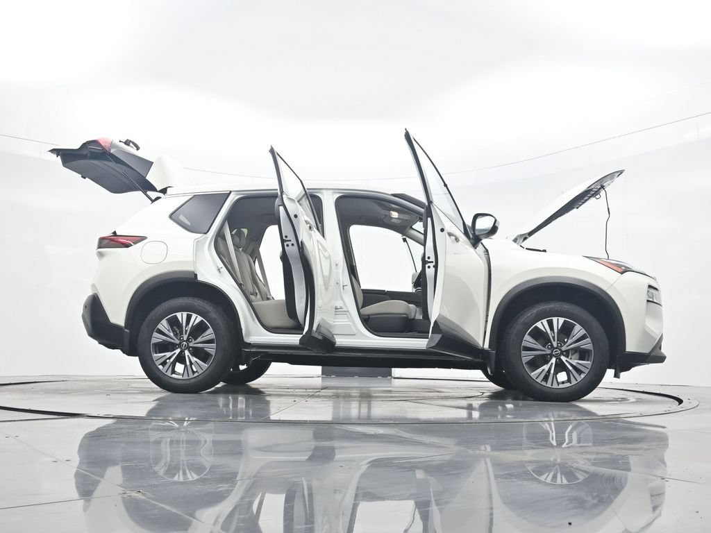 Used 2023 Nissan Rogue SV AWD/4WD image 43