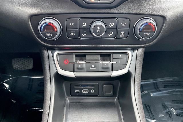 Certified 2024 GMC Terrain SLT image 37