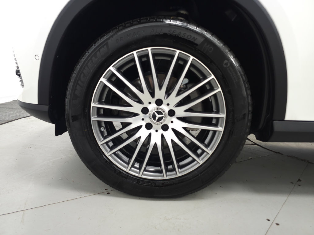 Certified 2026 Mercedes-Benz GLC 300 4MATIC image 36