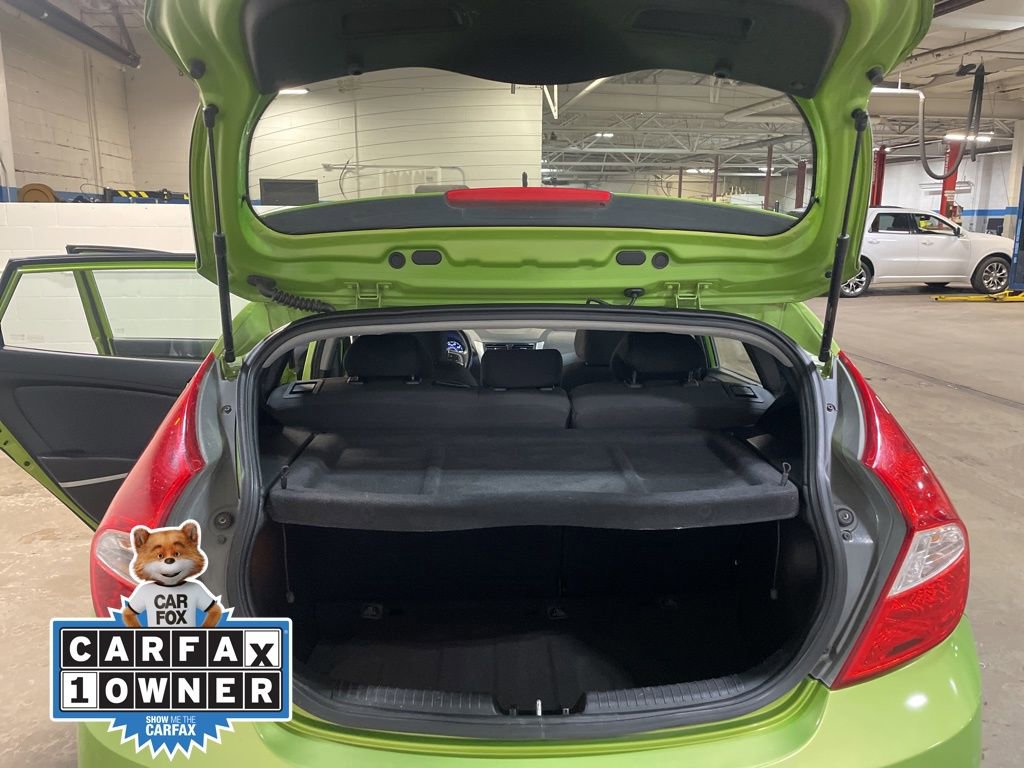 Used 2012 Hyundai Accent SE image 33