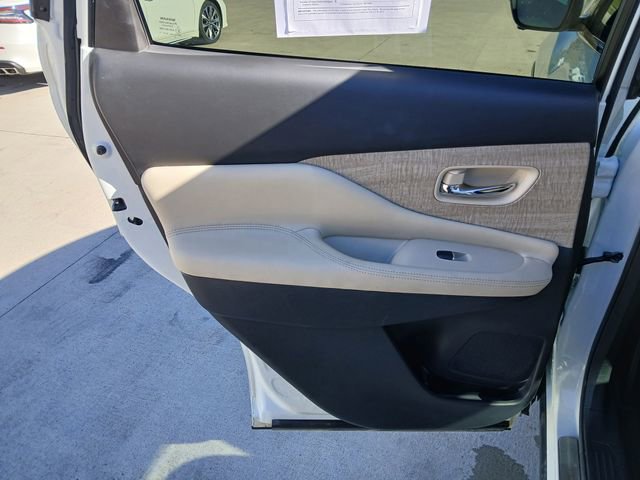 Used 2021 Nissan Murano SL w/ SL Moonroof Package image 14