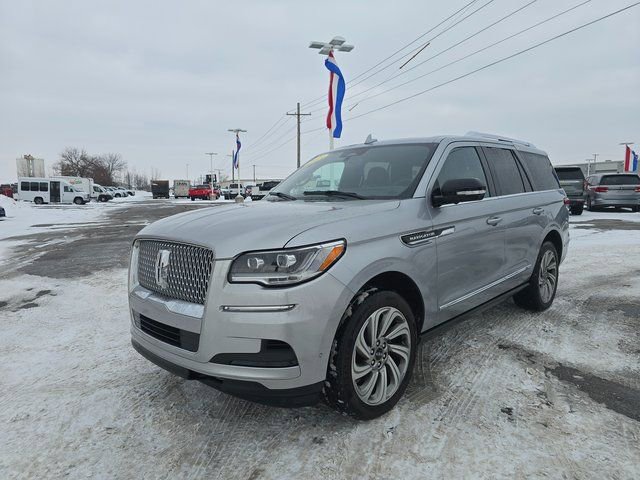 Used 2023 Lincoln Navigator Reserve AWD/4WD image 8