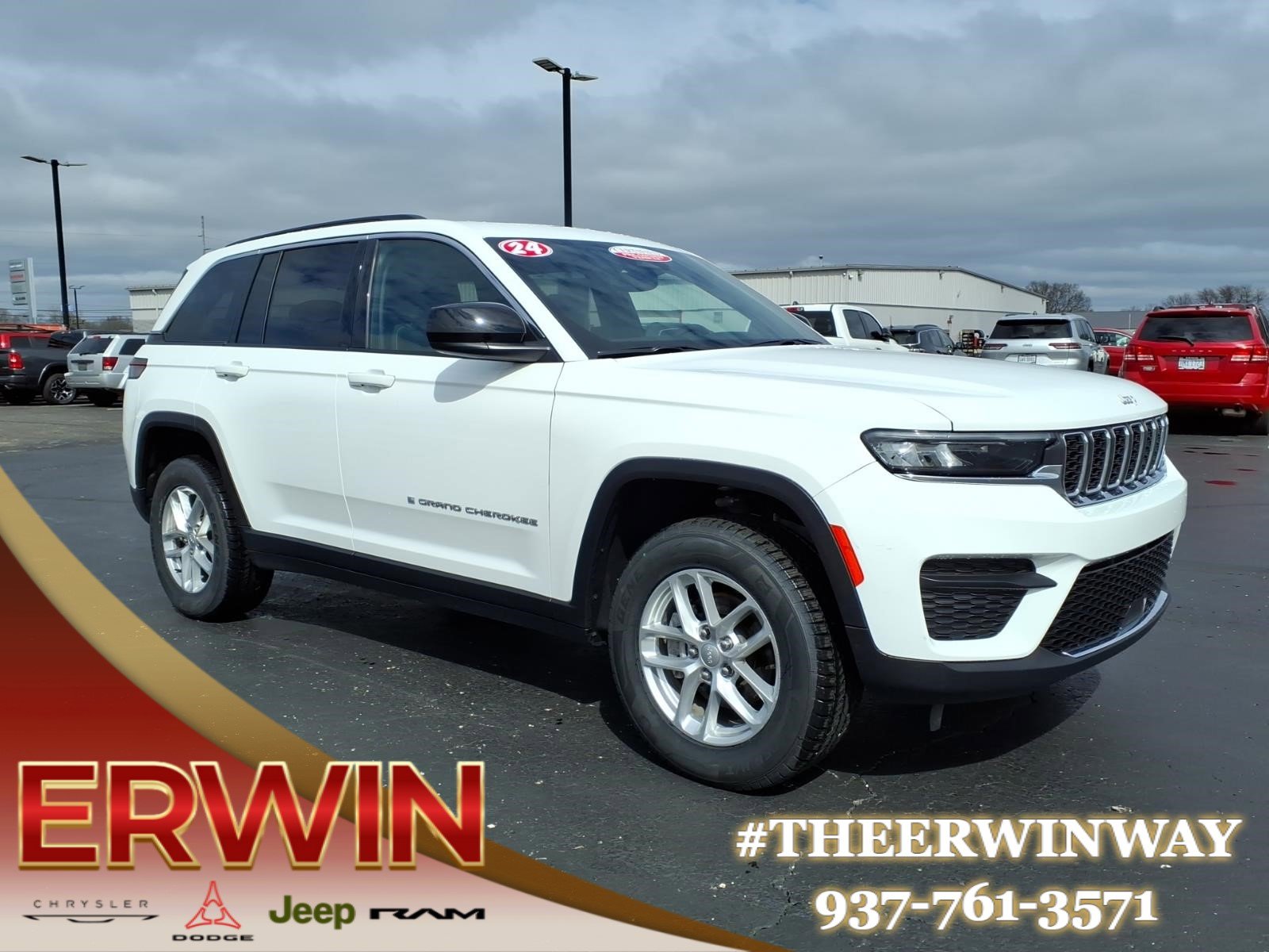 Certified 2024 Jeep Grand Cherokee Laredo X w/ Luxury Tech Group I AWD/4WD image 1