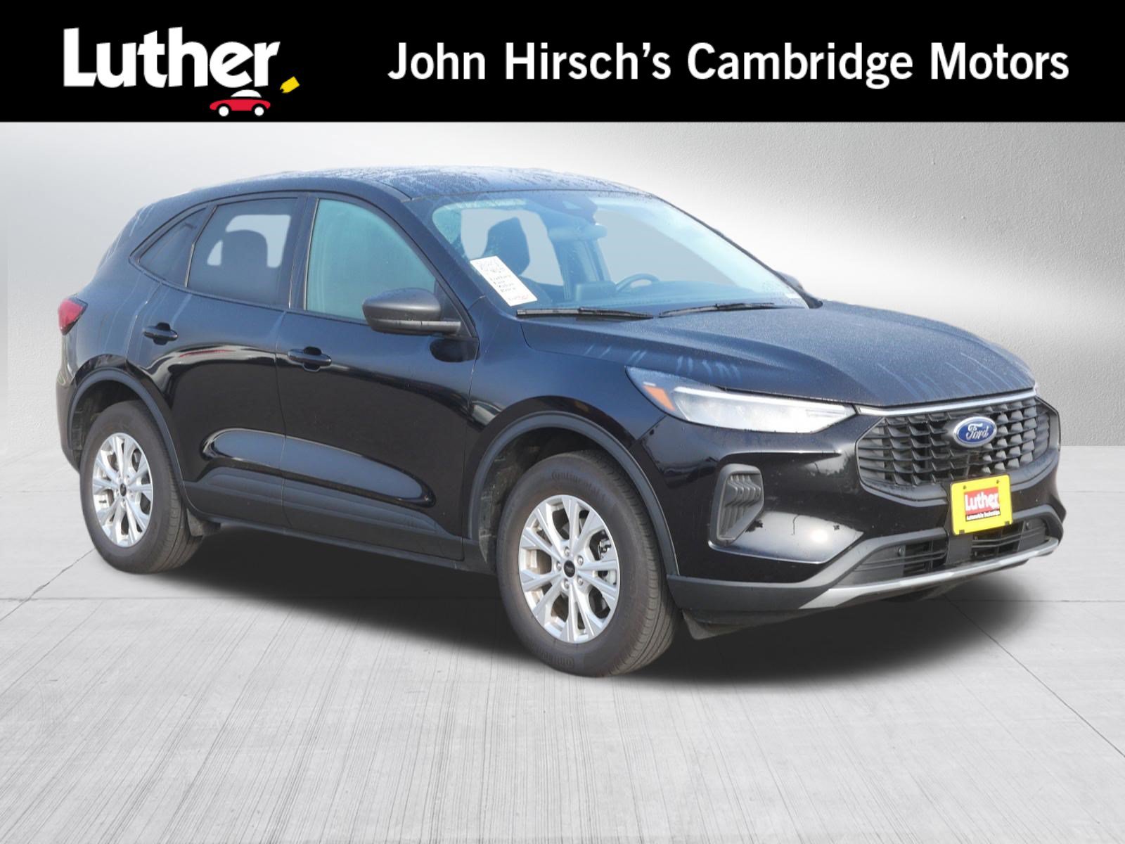 Used 2026 Ford Escape Active w/ Cold Weather Package AWD/4WD image 1
