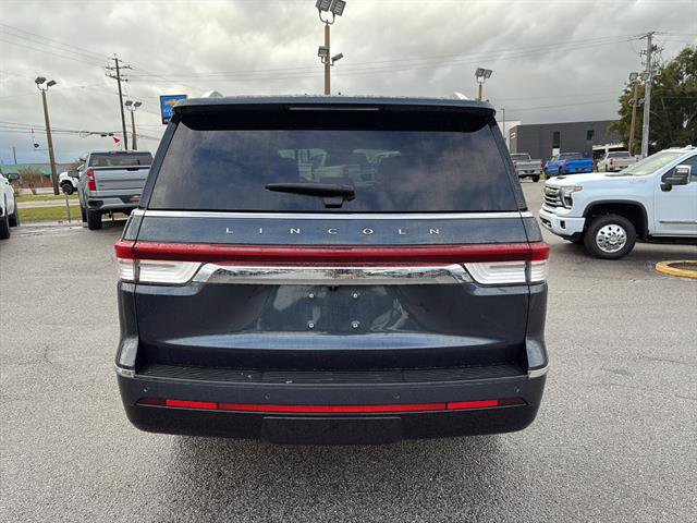Used 2024 Lincoln Navigator L Reserve image 6