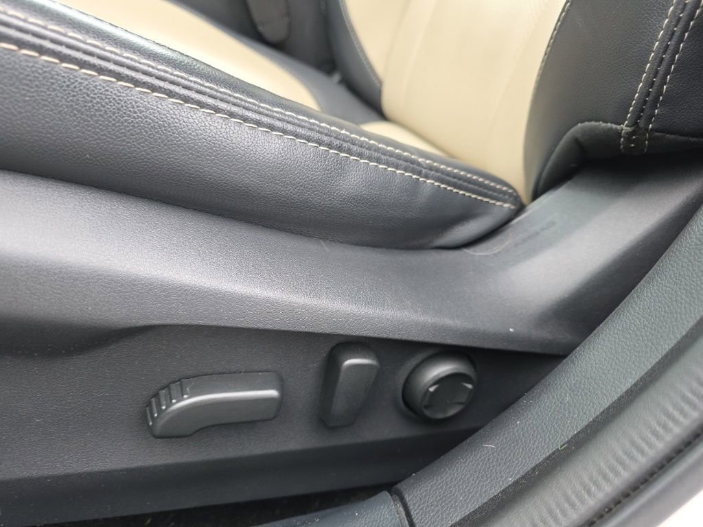 Used 2022 Subaru Outback Limited image 11