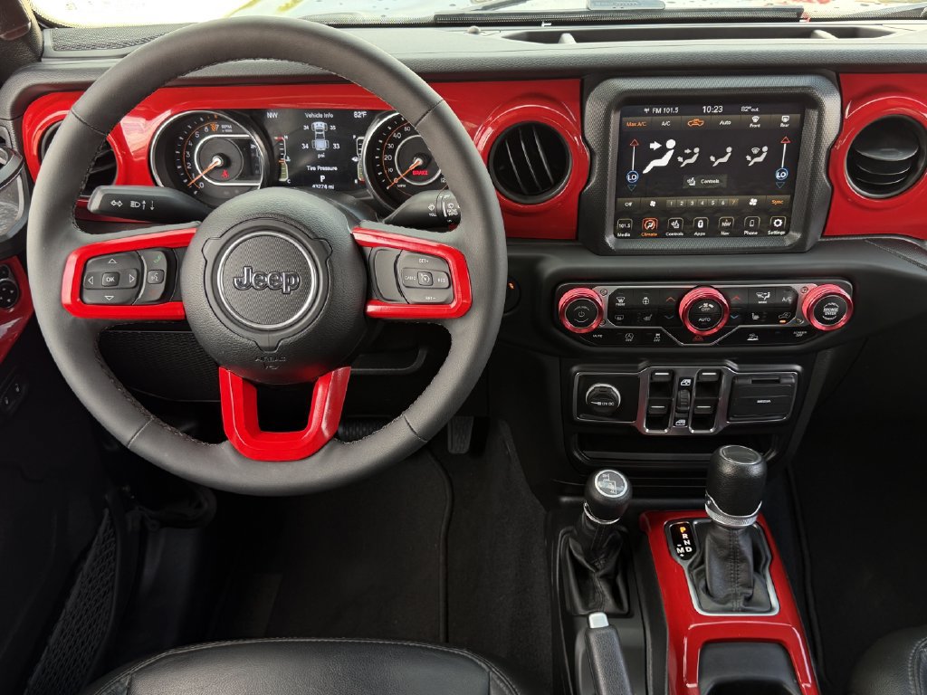 Used 2023 Jeep Gladiator Sport AWD/4WD image 14