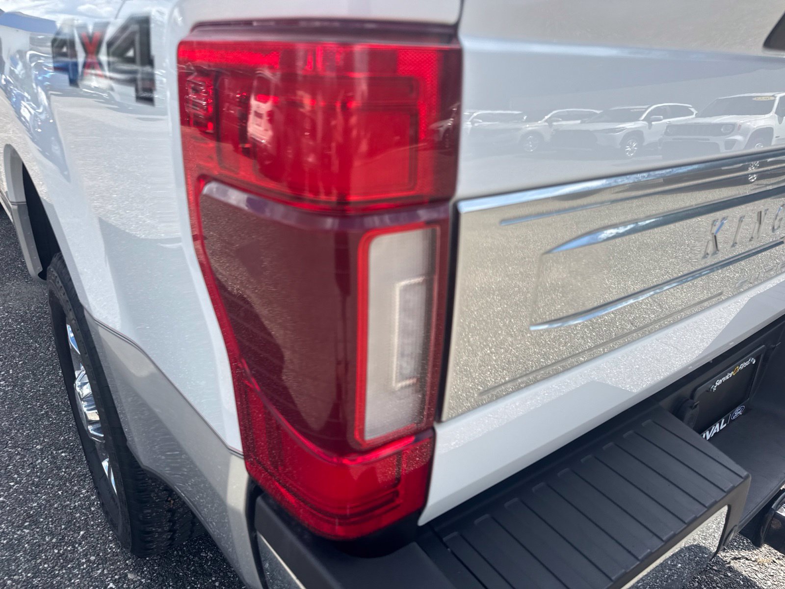 Used 2022 Ford F350 King Ranch w/ King Ranch Ultimate Package AWD/4WD image 11