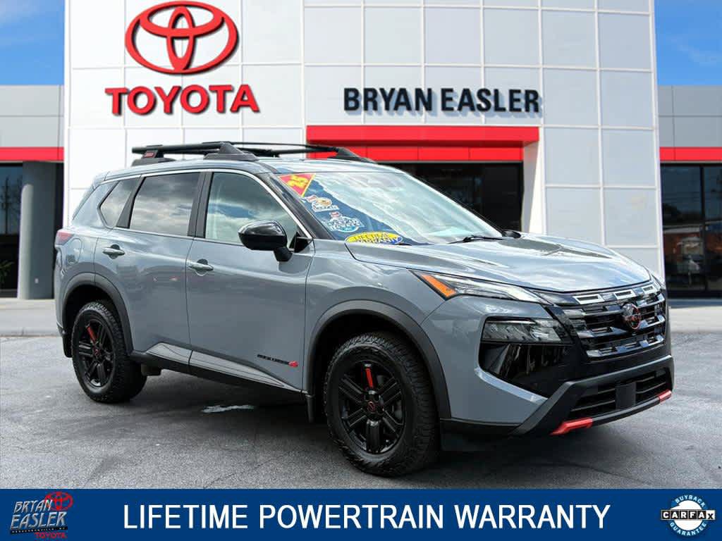 Used 2025 Nissan Rogue SV