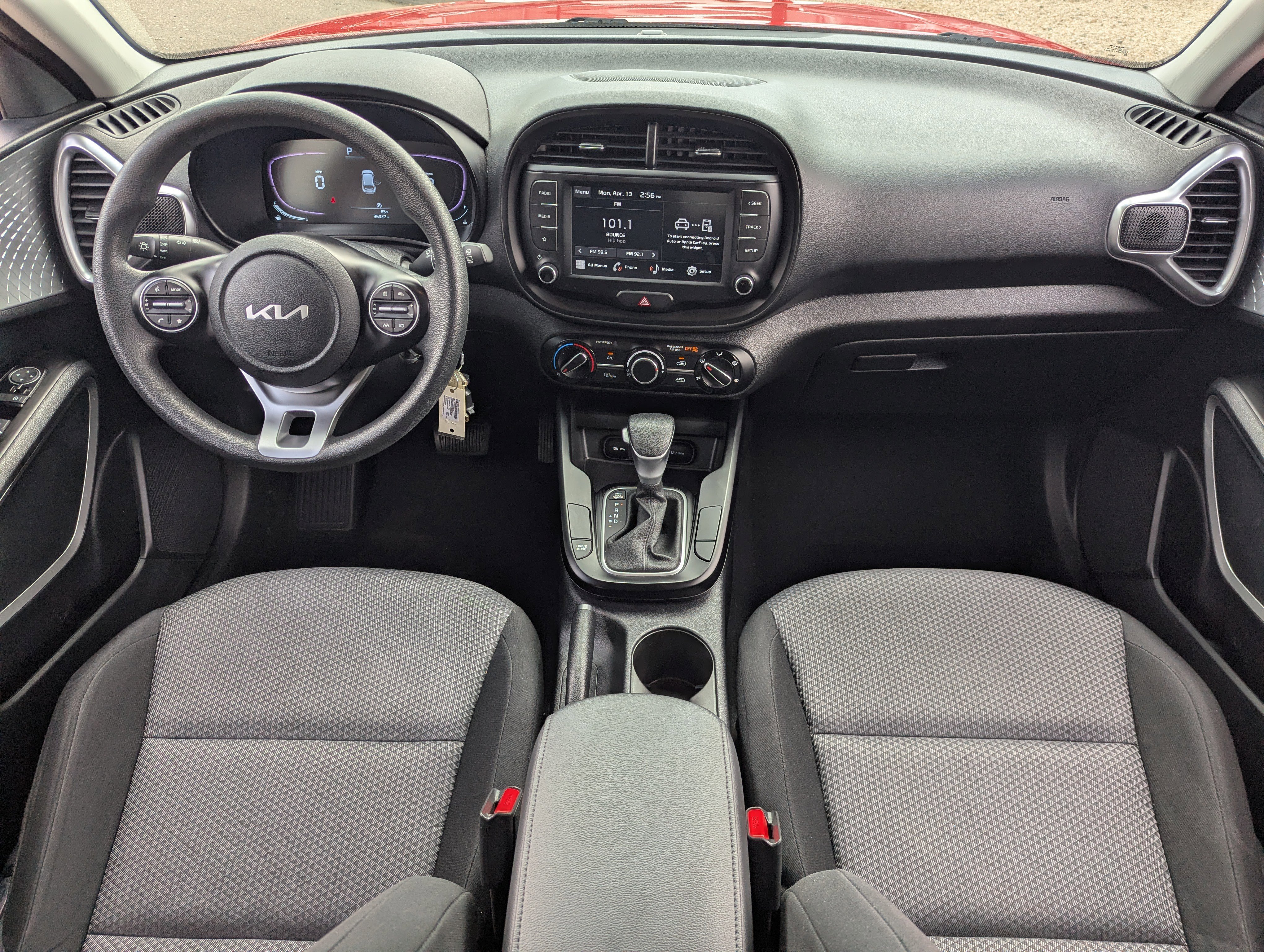 Certified 2025 Kia Soul LX w/ LX Technology Package image 12