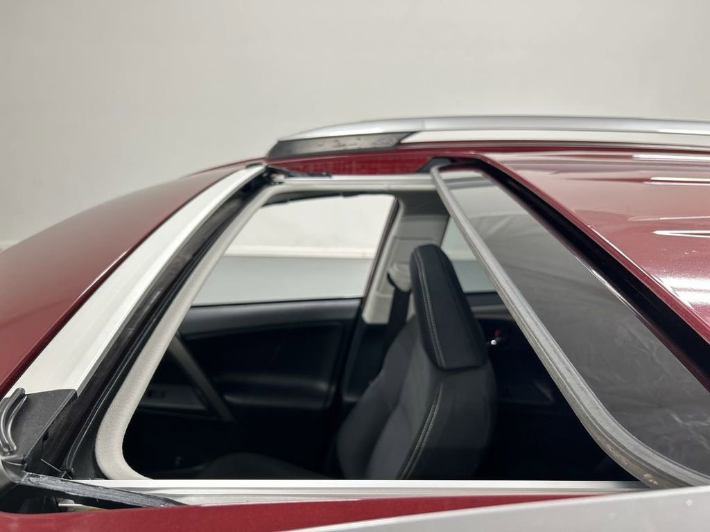 Used 2018 Toyota RAV4 XLE w/ Plus Extra Value Package image 19