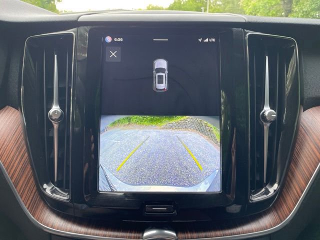 Certified 2023 Volvo XC60 B5 Plus AWD/4WD image 21