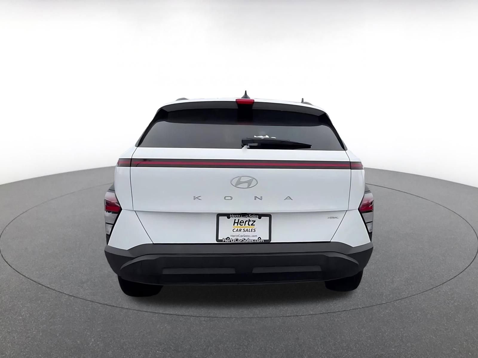 Used 2025 Hyundai Kona SEL image 12