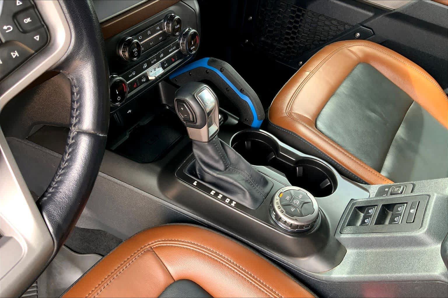 Used 2022 Ford Bronco Outer Banks AWD/4WD image 17