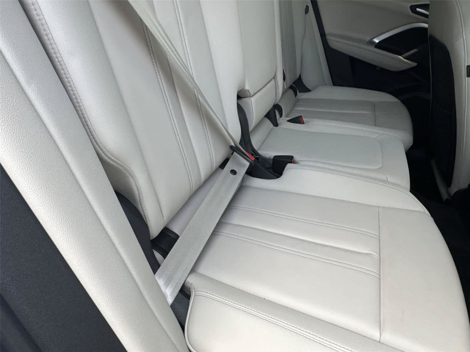 Used 2025 Audi Q5 Premium Plus AWD/4WD image 17