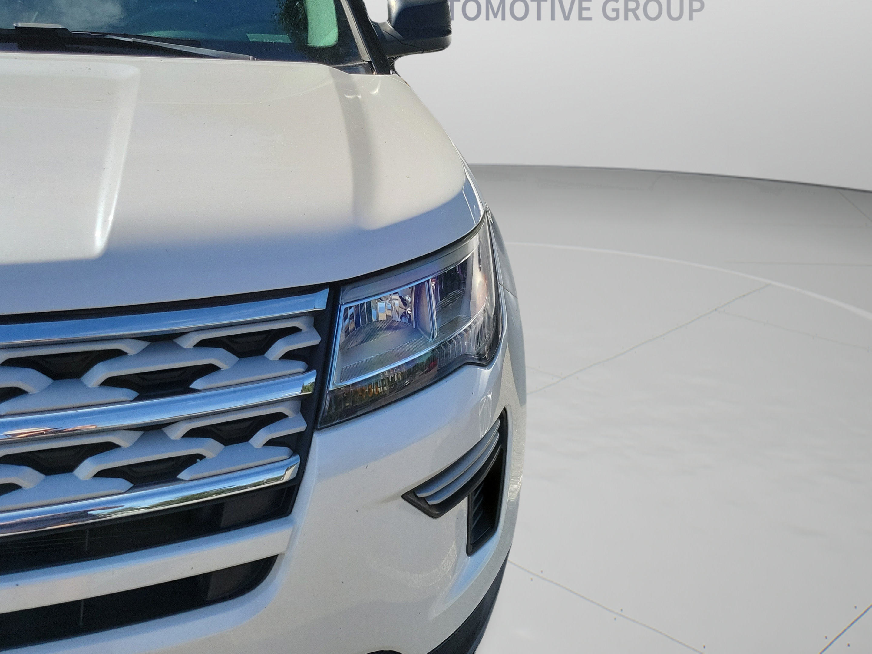Used 2019 Ford Explorer XLT w/ Class III Trailer Tow Package FWD image 10