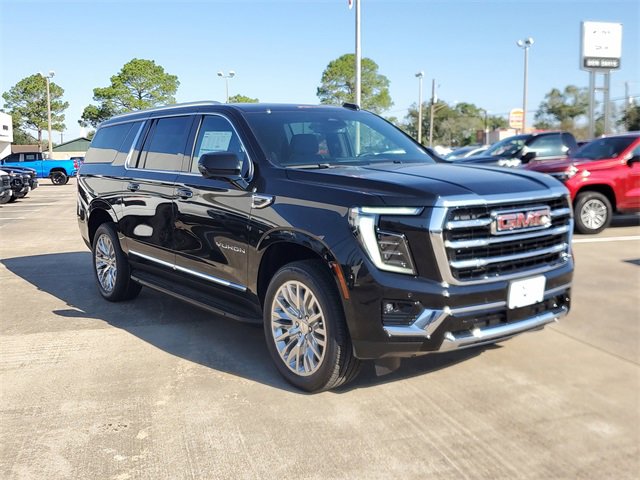 New 2026 GMC Yukon XL Elevation image 2