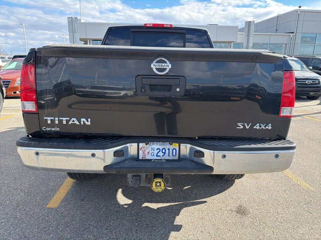 Used 2014 Nissan Titan SV w/ SV Value Truck Package AWD/4WD image 5