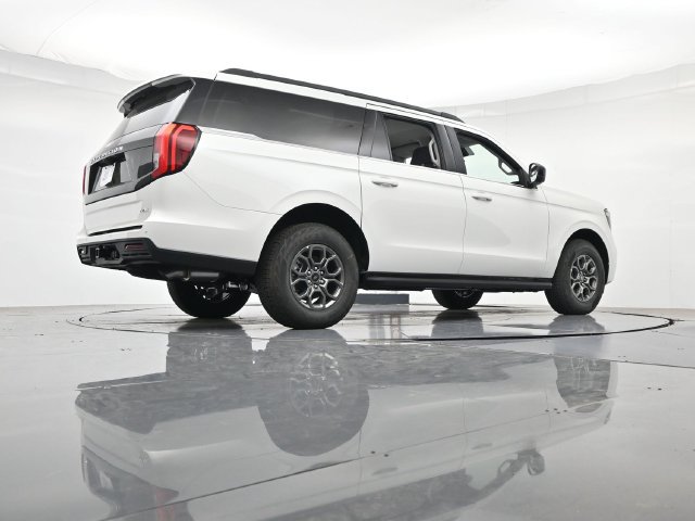 New 2027 Ford Expedition Max Active RWD image 37