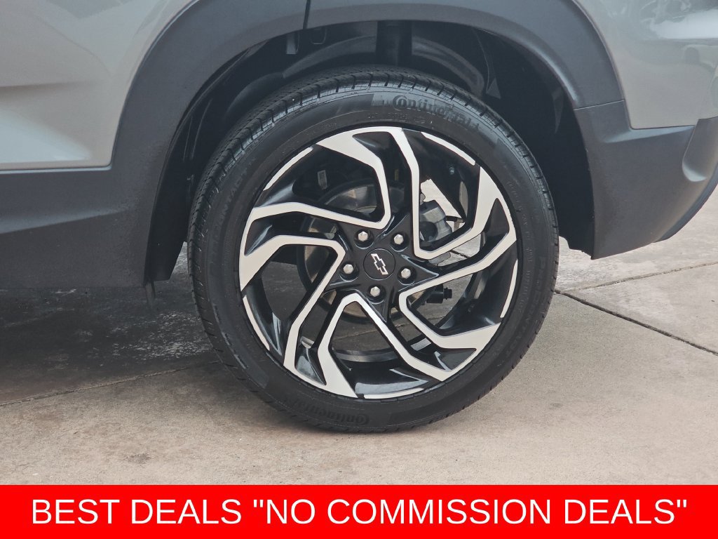 Used 2024 Chevrolet TrailBlazer RS w/ Convenience Package AWD/4WD image 37