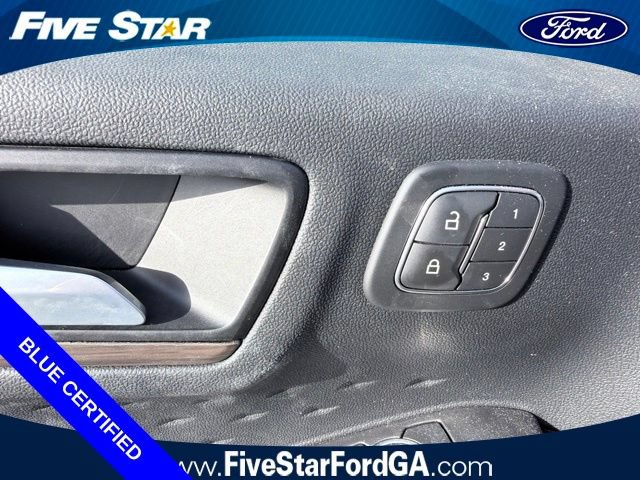 Used 2020 Ford Escape Titanium FWD image 15