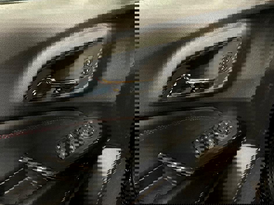 New 2026 Chevrolet Trax RS w/ Sunroof Package image 45