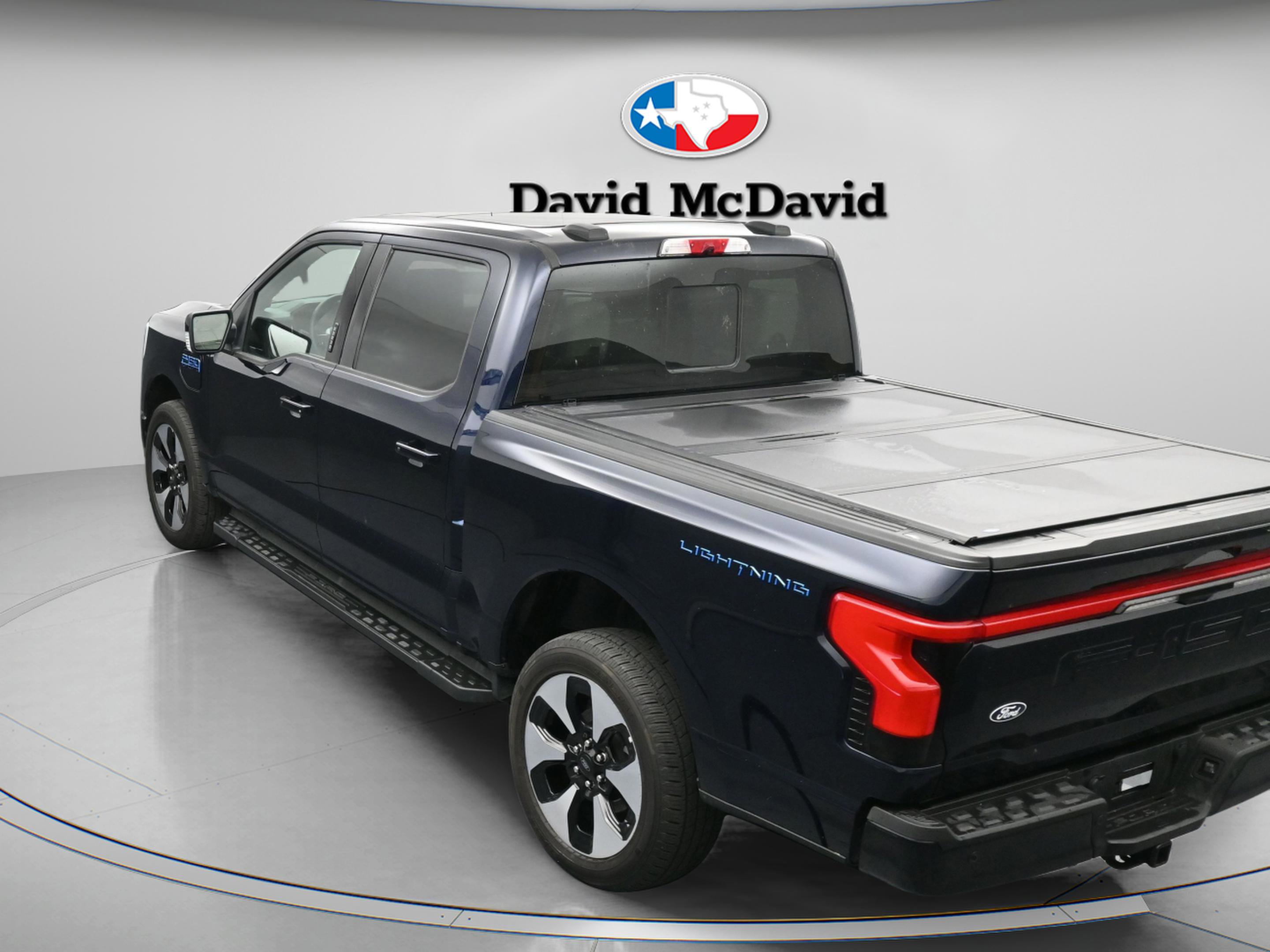 Used 2025 Ford F150 Lightning Platinum image 41