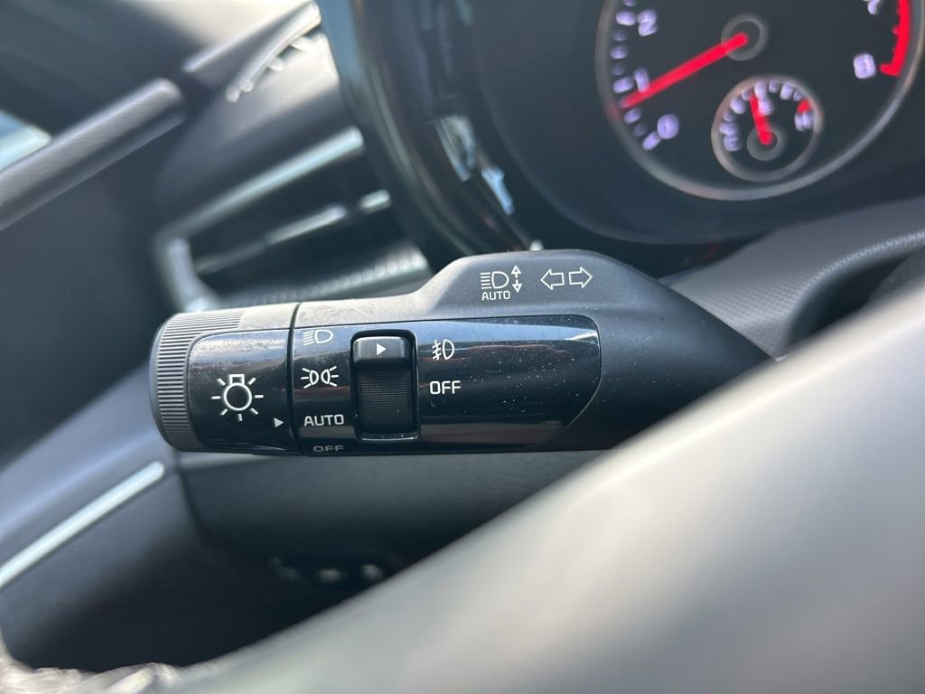 Used 2023 Kia K5 GT-Line image 30