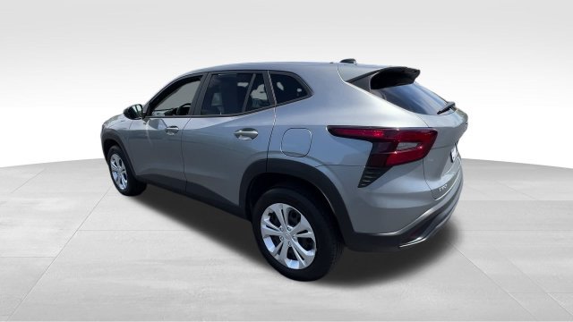 Certified 2026 Chevrolet Trax LS FWD image 4