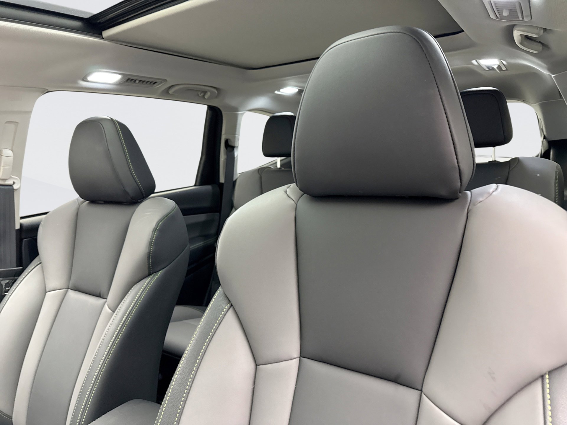 Used 2023 Subaru Ascent Onyx Edition image 10