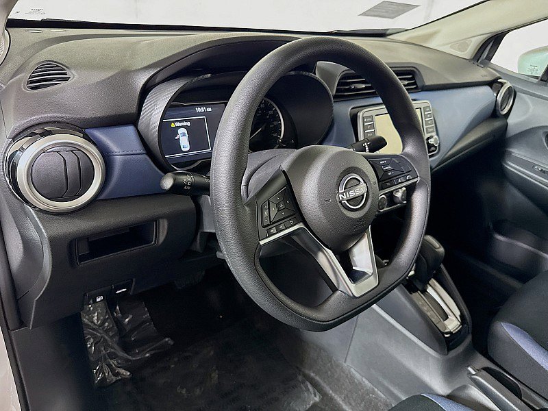 New 2025 Nissan Versa SV w/ Trunk Package FWD image 9